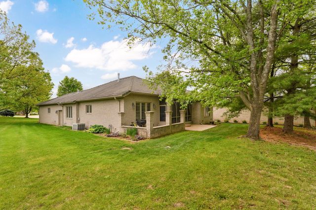 3901 E Villa Way, Springfield, MO 65809