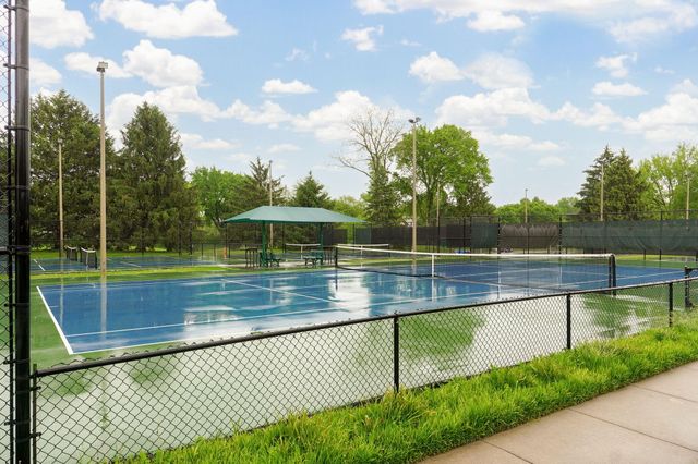 3901 E Villa Way, Springfield, MO 65809