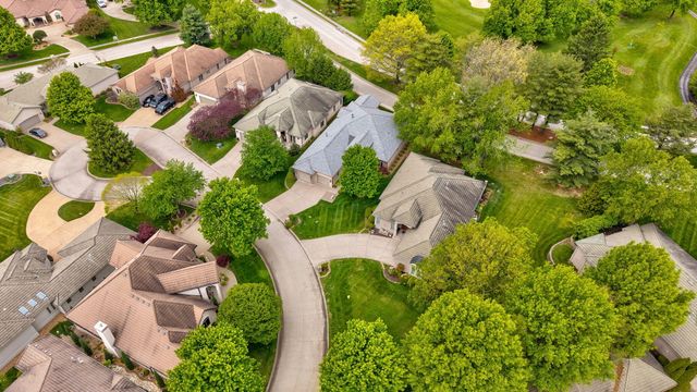 3901 E Villa Way, Springfield, MO 65809