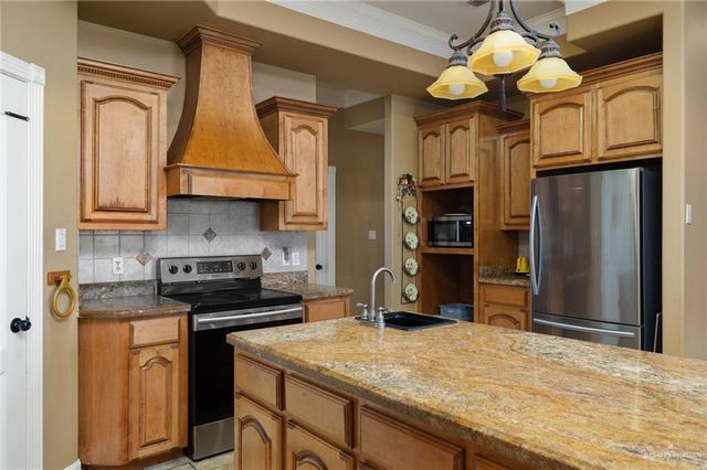 2914 Horizon Trail, Edinburg, TX 78541