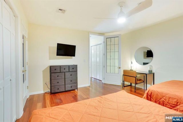 1 Arnold Palmer Court, Vernon, NJ 07462