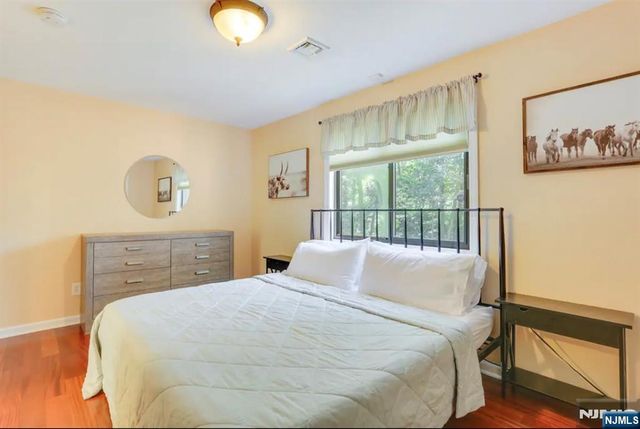 1 Arnold Palmer Court, Vernon, NJ 07462