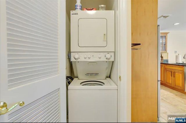 1 Arnold Palmer Court, Vernon, NJ 07462