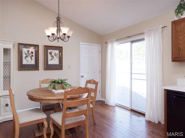 1233 Newport Landing Drive, Fenton, MO 63026