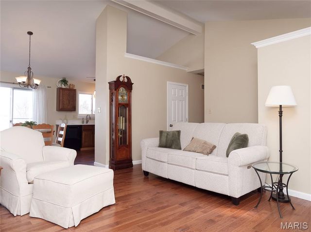 1233 Newport Landing Drive, Fenton, MO 63026