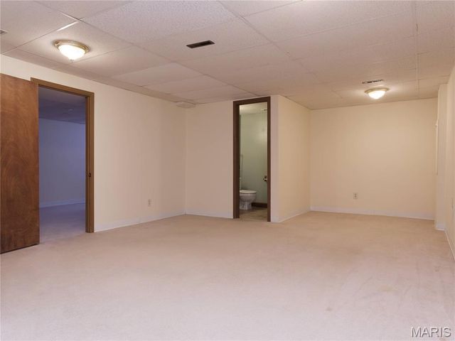 1233 Newport Landing Drive, Fenton, MO 63026