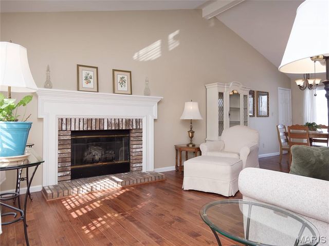 1233 Newport Landing Drive, Fenton, MO 63026