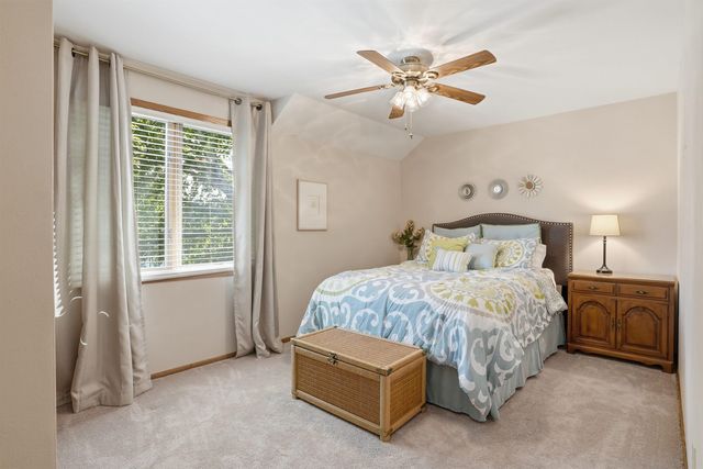 1984 Chickadee Court, Waterloo, IA 50701