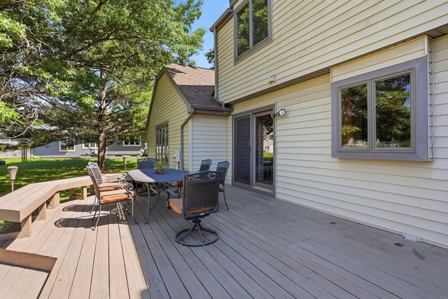 1984 Chickadee Court, Waterloo, IA 50701