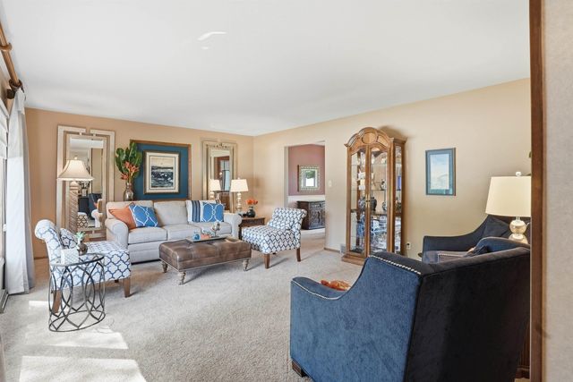 1984 Chickadee Court, Waterloo, IA 50701