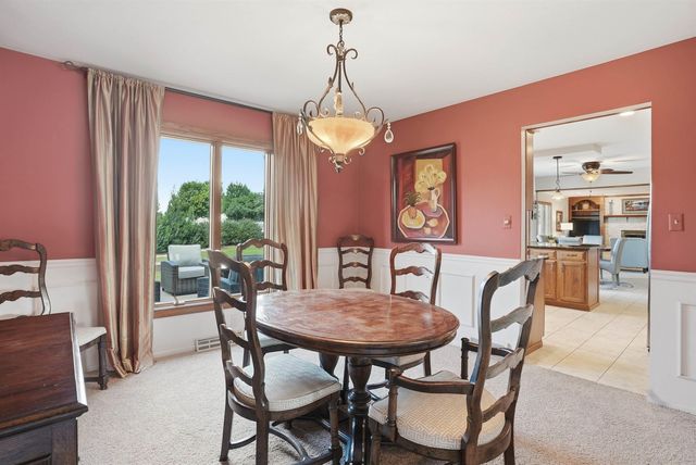 1984 Chickadee Court, Waterloo, IA 50701