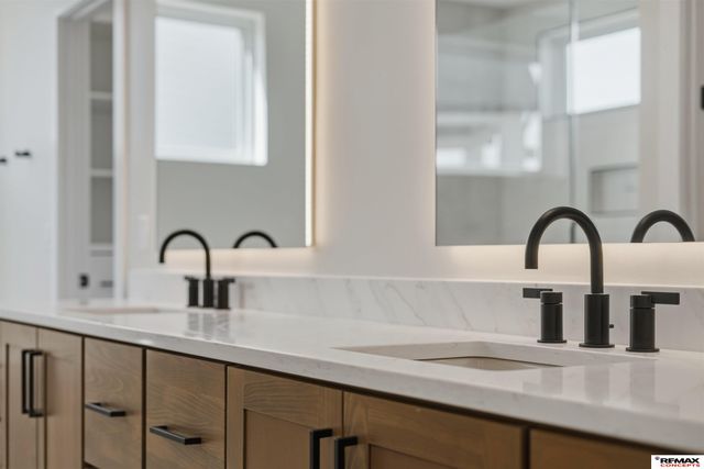 3659 Wilderness Hills Boulevard, Lincoln, NE 68516