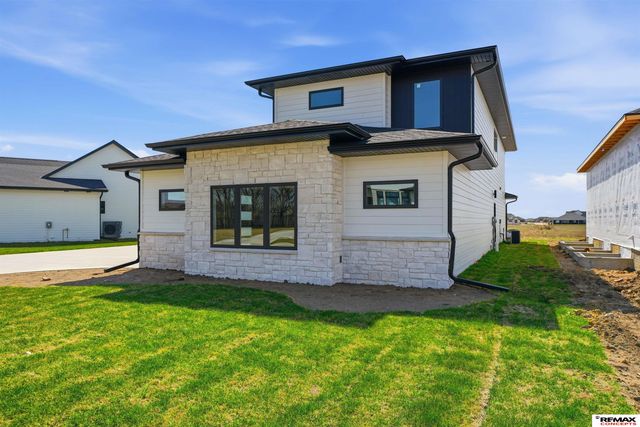 3659 Wilderness Hills Boulevard, Lincoln, NE 68516