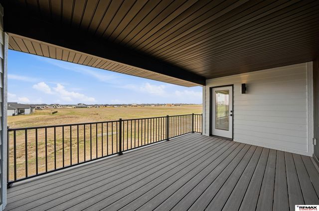 3659 Wilderness Hills Boulevard, Lincoln, NE 68516