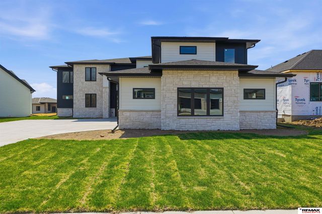 3659 Wilderness Hills Boulevard, Lincoln, NE 68516