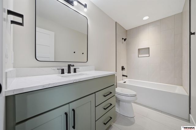 3659 Wilderness Hills Boulevard, Lincoln, NE 68516