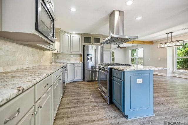 37209 Manchac Ln, Prairieville, LA 70769