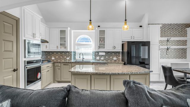 304 Winding Creek Lane, Anna, TX 75409