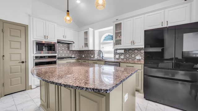 304 Winding Creek Lane, Anna, TX 75409