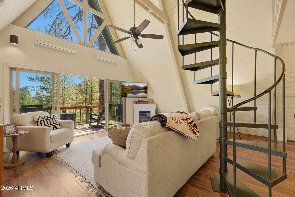 Image 12 of property listing at 853 S Allen Drive, Prescott, AZ 86303