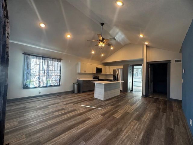 124 W 5th Street, Adrian, MO 64720