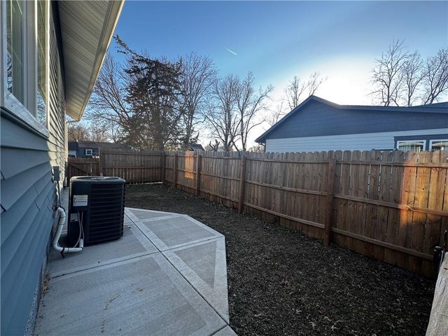 124 W 5th Street, Adrian, MO 64720