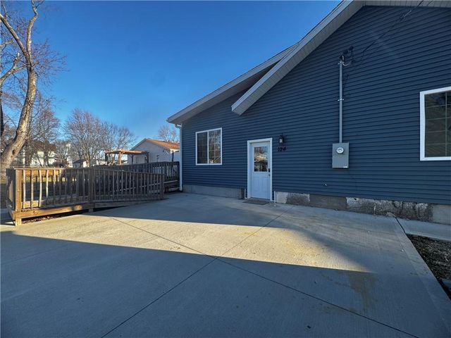 124 W 5th Street, Adrian, MO 64720