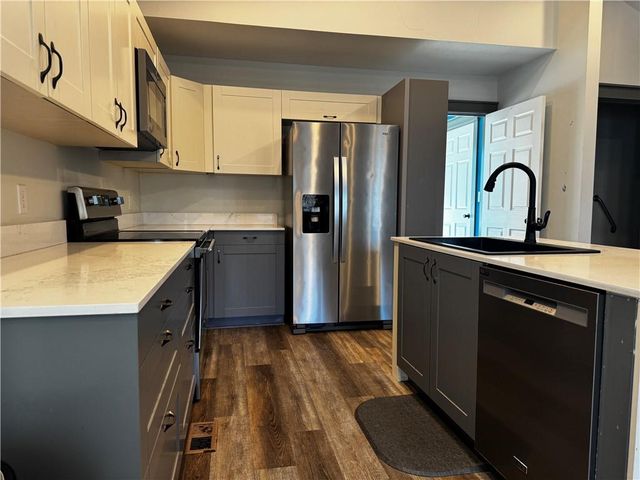 124 W 5th Street, Adrian, MO 64720