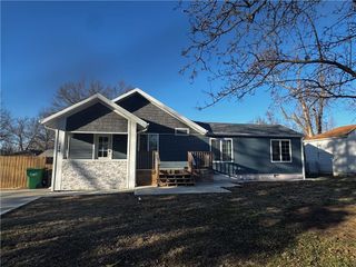 124 W 5th Street, Adrian, MO 64720