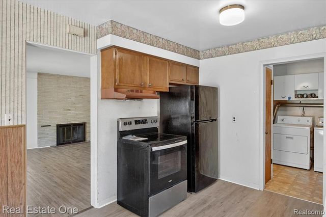 7420 Drexel Street, Dearborn Heights, MI 48127