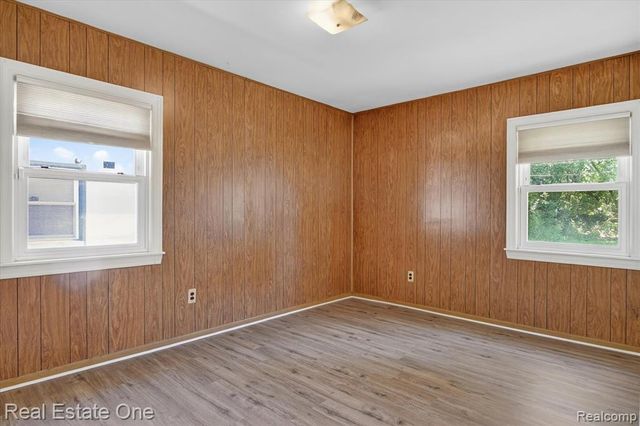 7420 Drexel Street, Dearborn Heights, MI 48127