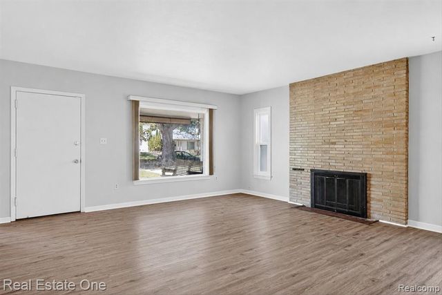 7420 Drexel Street, Dearborn Heights, MI 48127