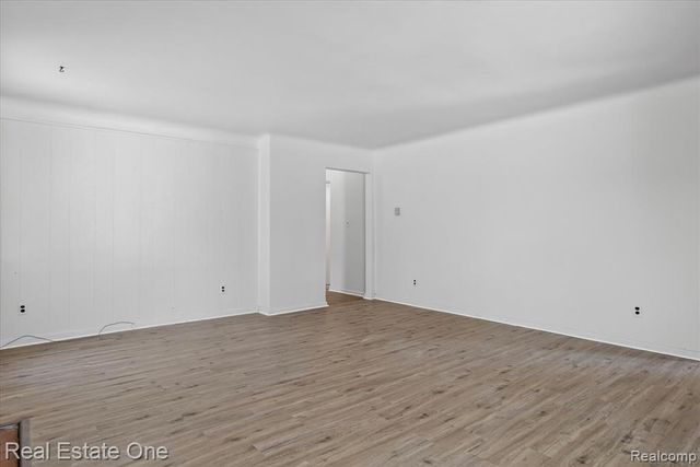 7420 Drexel Street, Dearborn Heights, MI 48127