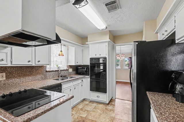 9710 Upwood Drive, Humble, TX 77338