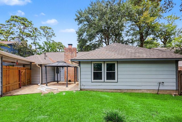 9710 Upwood Drive, Humble, TX 77338