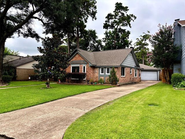 9710 Upwood Drive, Humble, TX 77338