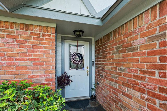 9710 Upwood Drive, Humble, TX 77338