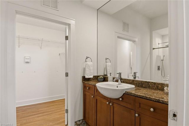 810 W 4th Street 414, Winston-salem, NC 27101