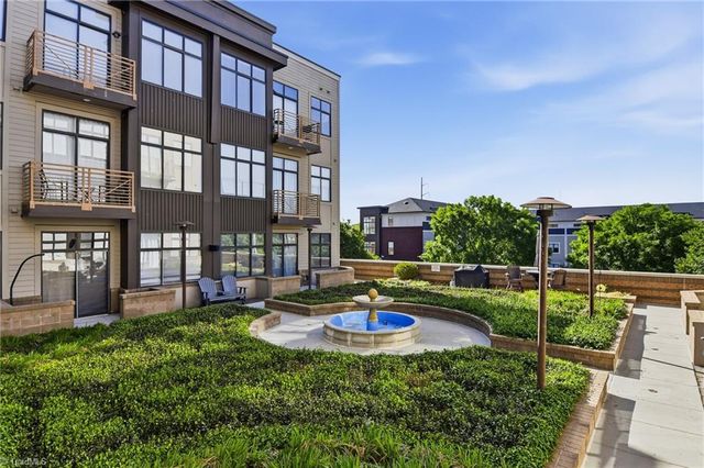 810 W 4th Street 414, Winston-salem, NC 27101