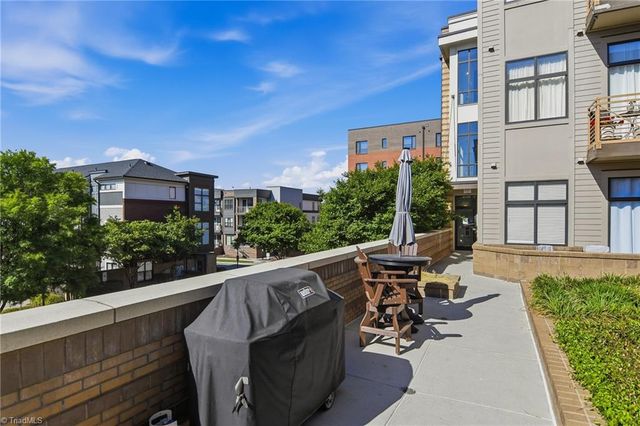 810 W 4th Street 414, Winston-salem, NC 27101
