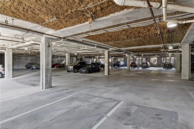 810 W 4th Street 414, Winston-salem, NC 27101
