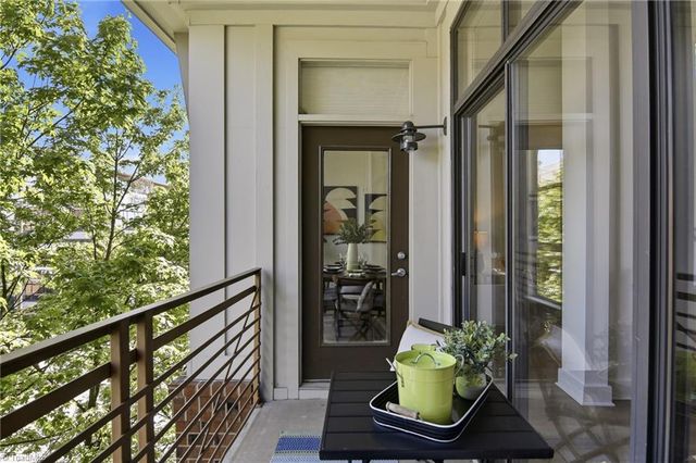 810 W 4th Street 414, Winston-salem, NC 27101