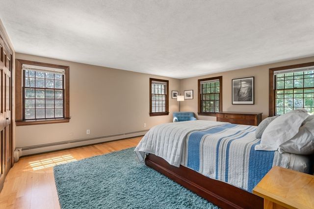 128 Fruit St, Hopkinton, MA 01748