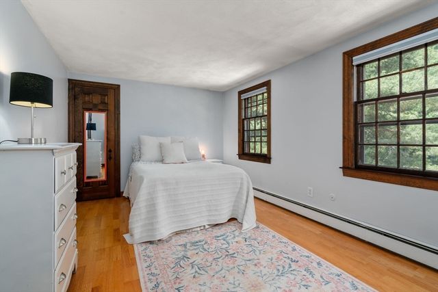 128 Fruit St, Hopkinton, MA 01748