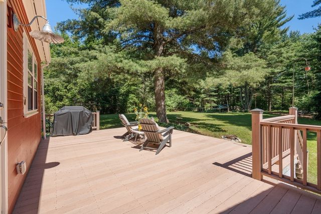 128 Fruit St, Hopkinton, MA 01748