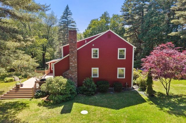 128 Fruit St, Hopkinton, MA 01748