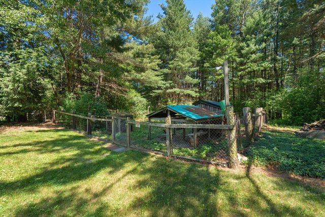 128 Fruit St, Hopkinton, MA 01748
