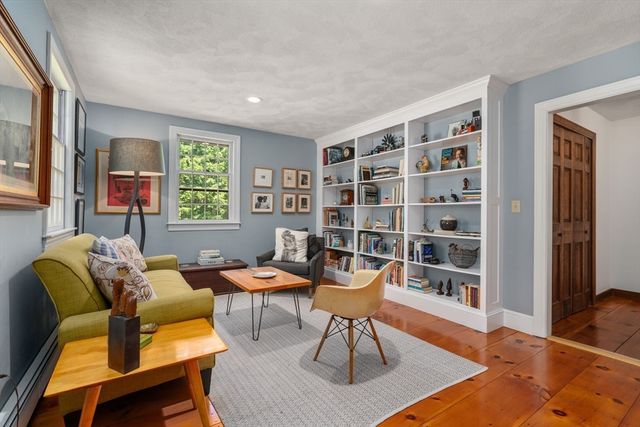 128 Fruit St, Hopkinton, MA 01748