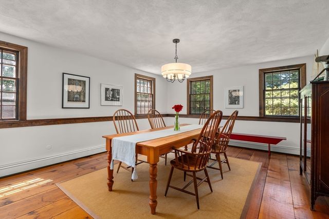 128 Fruit St, Hopkinton, MA 01748