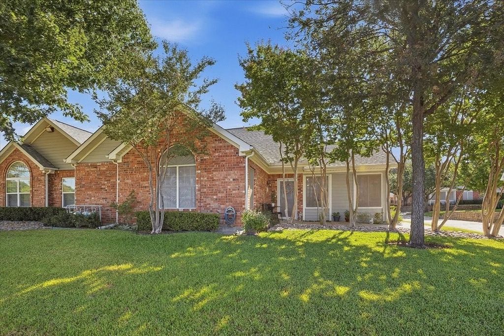 6153 Welden Court, Fort Worth, TX 76132 — exterior